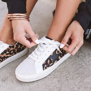 Steve Madden Sneakers